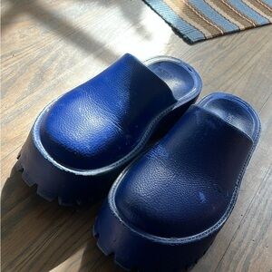 SOLD Jeffrey Campbell Womens Slip On Lugged Sole Clogs